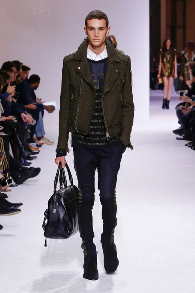 Look 9